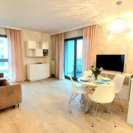 Apartment Sunny Breeze Next To The By Triapart